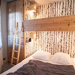 公寓 : 4 Pers Renove Avec Balcon, Local A Ski, Au Pied Des Pistes - Fr-1-637-70 *